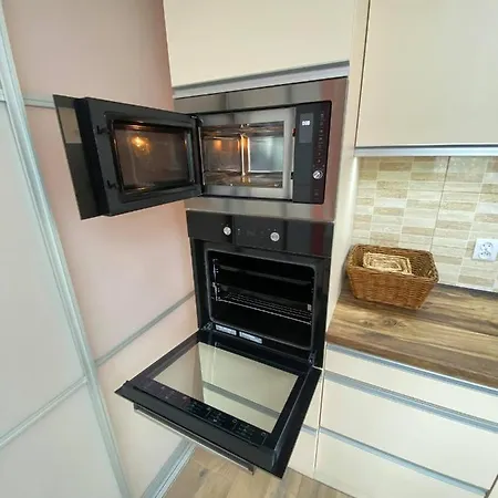 Apartamenty Na 12 Konstantynow Lodzki Exterior photo