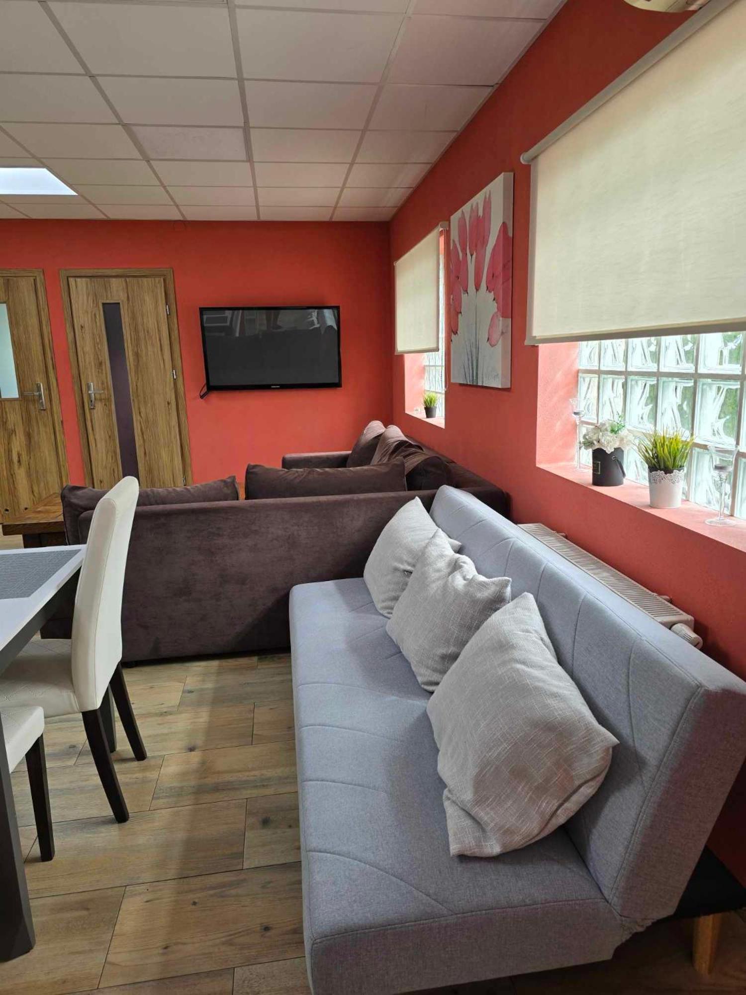 Na 12 Apartment